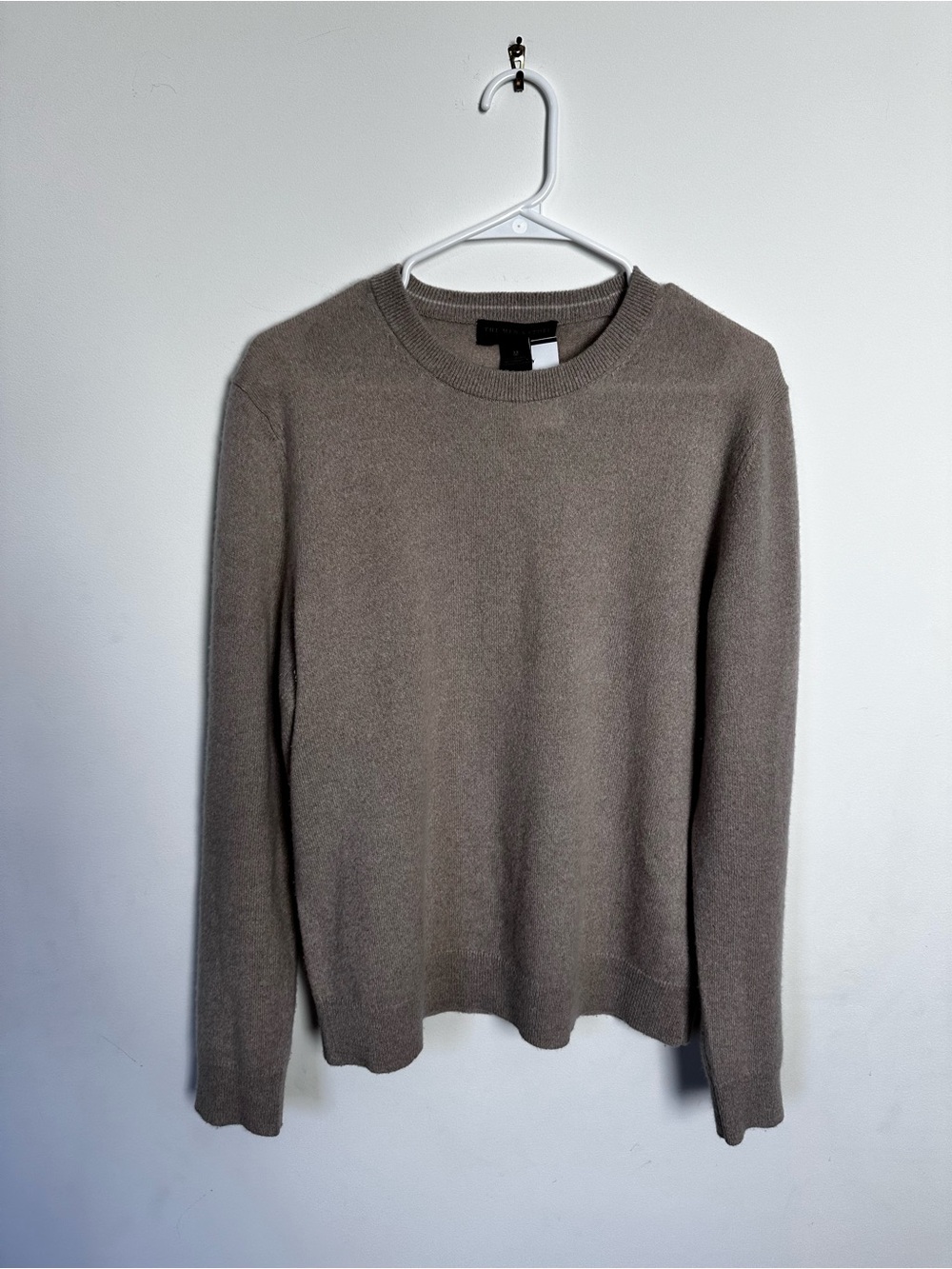 Bloomingdale’s The Men's Store Crewneck 100% Cashmere Sweater - beige/camel